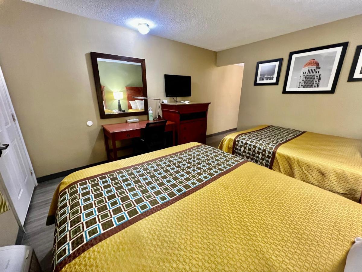 Deluxe Inn & Suites By Oyo Miami Ok Exterior photo